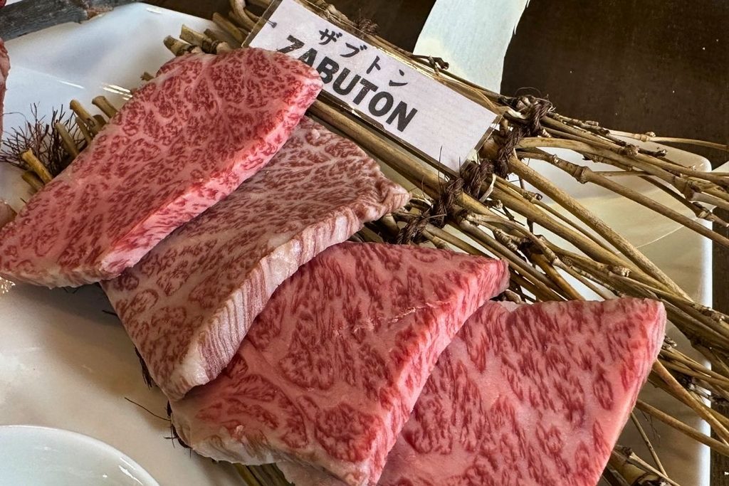 Assorted platter of Zabuton beef cut