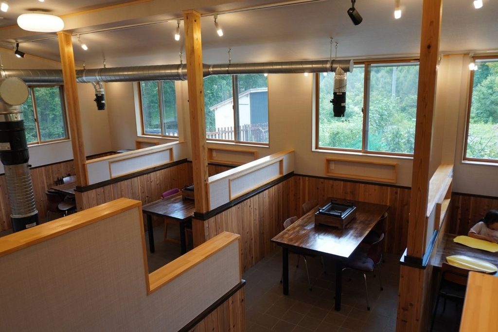 Indoor seating area with wood beams